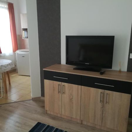 Mira Apartman ซาลาคาโรส ภายนอก รูปภาพ