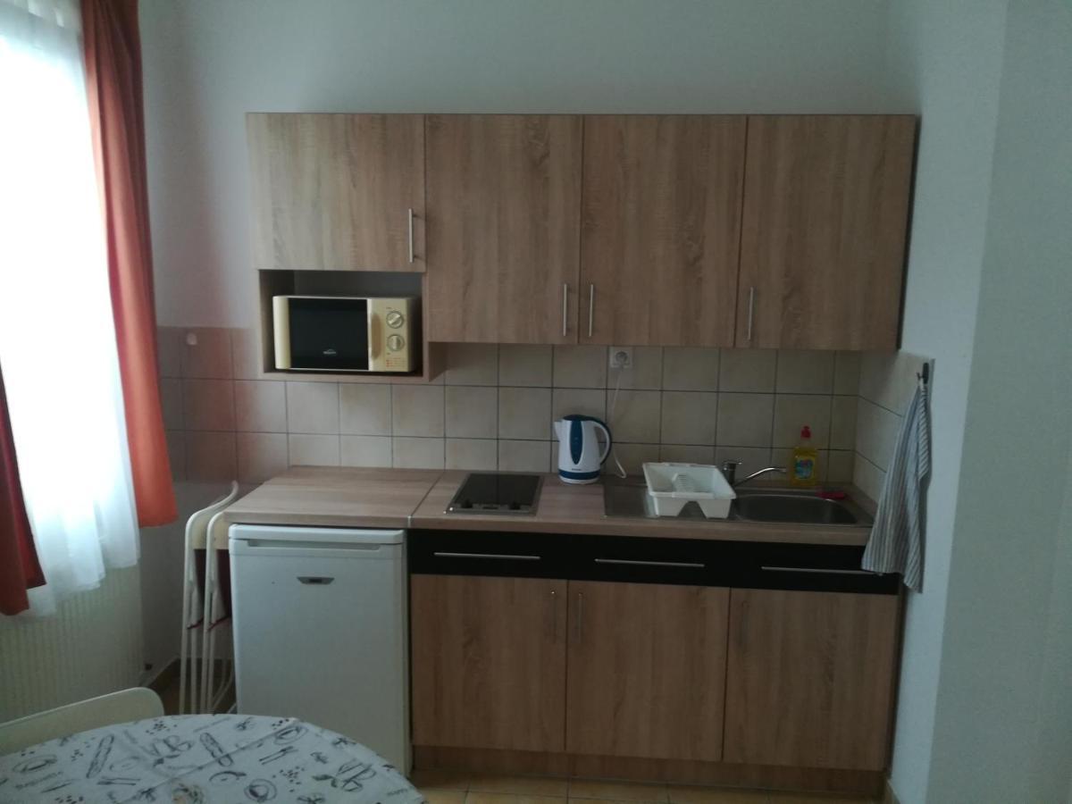 Mira Apartman ซาลาคาโรส ภายนอก รูปภาพ